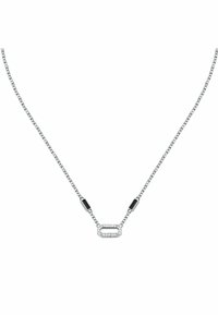Collana in argento con un pendente geometrico centrale decorato con pietre trasparenti e accenti neri a contrasto. Design semplice e moderno.