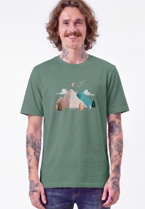 watapparel, NIGHT & CLOUDS UNISEX - T-shirt print - green bay