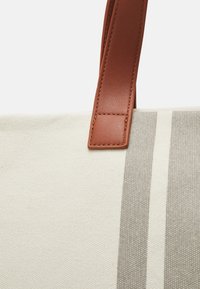 Pier One UNISEX - Sac week-end - off-white