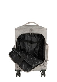 Grauer Stoff-Rucksack mit einem Reißverschluss, geräumigem Innenraum, schwarzer Innenauskleidung mit wiederholtem Logo und verstellbaren Gurten.