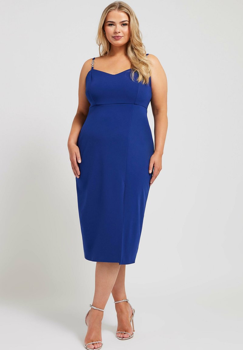 Niebieska, dopasowana sukienka midi z regulowanymi ramiączkami i dekoltem w kształcie litery V. Posiada gładką teksturę i pionowe szwy, co nadaje jej wyważony wygląd.
