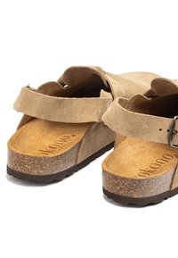 Yokono Clogs - mushroon