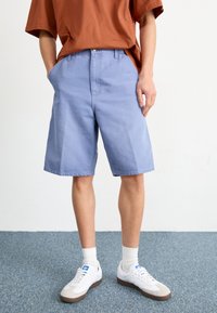 Carhartt WIP SINGLE KNEE - Šortai - bay blue