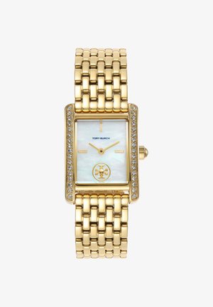 Goudkleurig rechthoekig Tory Burch polshorloge met kristalaccenten, parelmoeren wijzerplaat, gouden wijzers en logo om 6 uur.