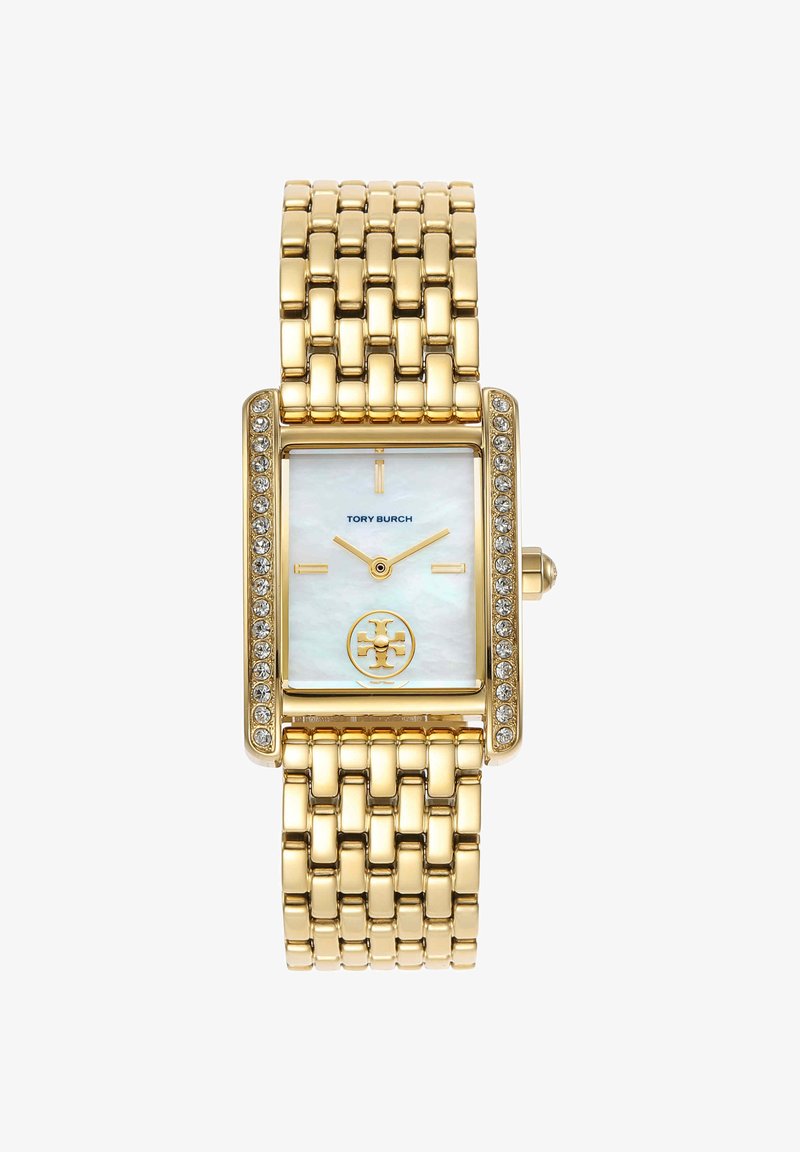 Goudkleurig rechthoekig Tory Burch polshorloge met kristalaccenten, parelmoeren wijzerplaat, gouden wijzers en logo om 6 uur.