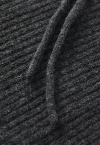 Pier One Čepice - dark grey