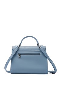Borsa a mano in pelle blu chiaro con design strutturato, caratterizzata da un fronte trapuntato, manico superiore e tracolla rimovibile. Dettaglio con tasca con zip.