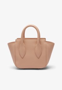 Kleine strukturierte Handtasche in hellem Pfirsich mit strukturierter Oberfläche und zwei abgerundeten Griffen, fotografiert vor weißem Hintergrund.