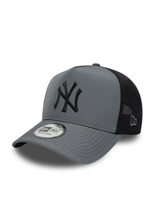 Casquette de baseball réglable New Era grise et noire avec dos en filet et logo New York Yankees noir en relief sur le panneau avant.
