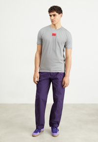 HUGO DIRAGOLINO - T-shirts - medium grey
