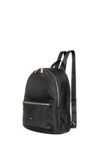 Czarny pikowany plecak wykonany z nylonu, z złotymi elementami, górnym zamkiem błyskawicznym oraz przednią kieszenią na zamek. Regulowane paski.