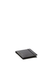 Portefeuille en cuir noir au design minimaliste, doté d'un emplacement pour carte à l'avant et d'une texture lisse, plié en deux et sécurisé sans matériel.