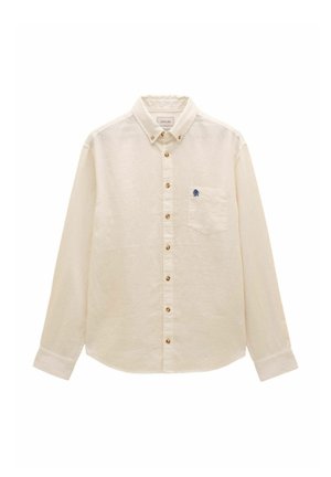 Herren-Langarmhemd in Beige mit Knopfleiste, Brusttasche und kleinem blau besticktem Logo auf der Tasche, ausgestattet mit einem Button-down-Kragen.