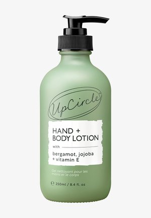 UpCircle HAND AND BODY LOTION WITH BERGAMOT WATER - Hydratant