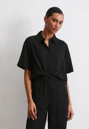 FLIESSENDE KURZARM-TWILL - Button-down blouse - black