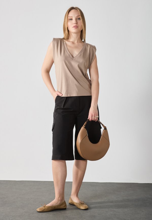 Basic T-shirt - taupe4