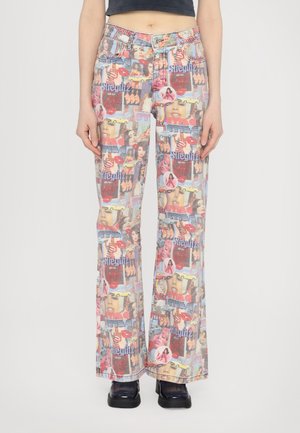 YOLANTHE - Relaxed fit jeans - multi