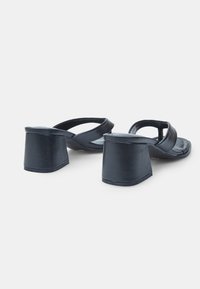 Bata BATA RED LABEL - Sandales tongs - nero