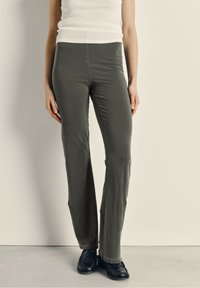 American Vintage JOGGING PYMAZ - Leggings - Hosen - carbone vintage