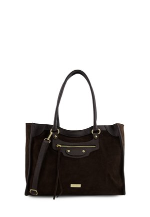 Bruine suède tas met leren accenten, dubbele bandjes en een voorvak met rits. Voorzien van gouden hardware en een gladde textuur.