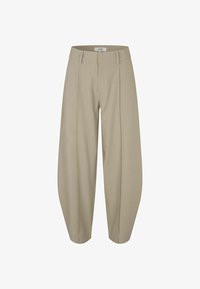 Niewybrane, light sand