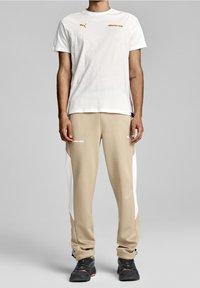 Puma Camiseta estampada - white