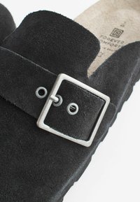 Next FOREVER COMFORT FOOTBED  - Šľapky - black