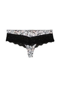 String noir à dentelle avec un motif floral sur un tissu blanc, présentant des détails complexes et des bords festonnés le long de la taille.