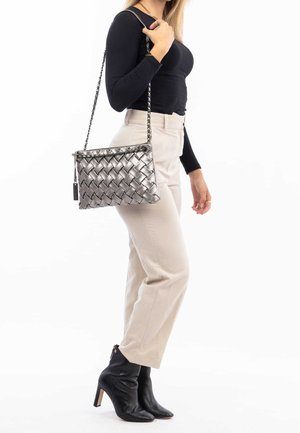 SURI FREY, Sac bandoulière - silver-coloured