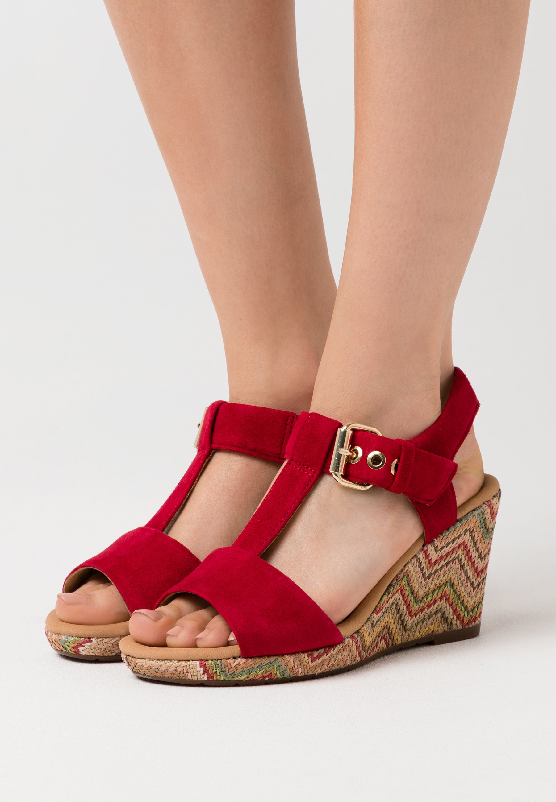 sandale plateforme rouge