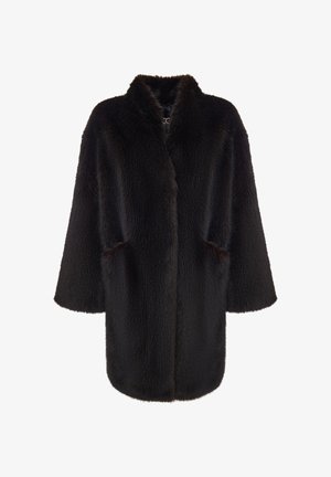 Schwarzer Kunstfellmantel mit einem Schalkragen, Dreiviertelärmeln und zwei seitlichen Taschen. Weicher Stoff und entspannte Passform.