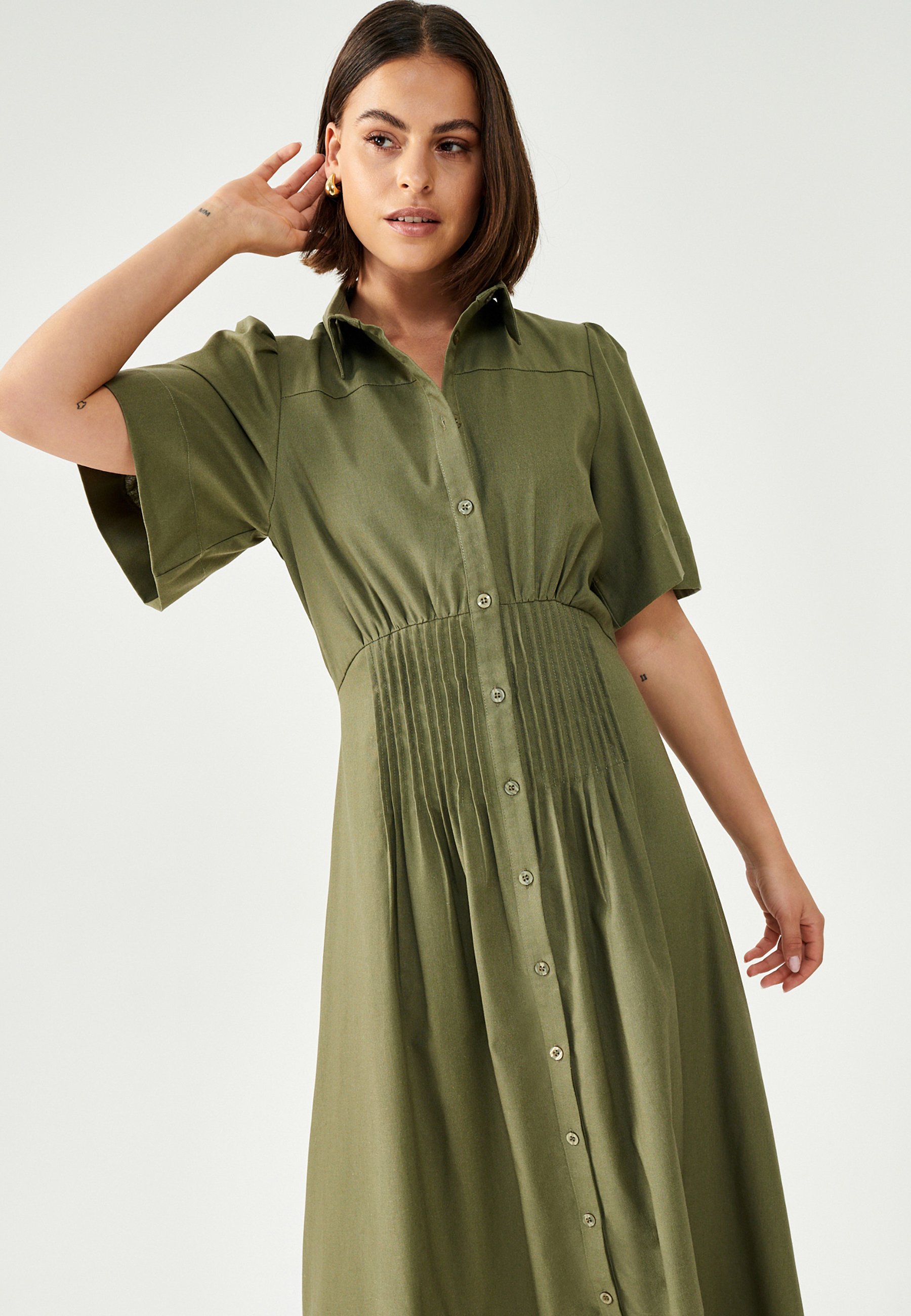 TUSSAH SHANIKA MIDI - Shirt dress - khaki/green - Zalando