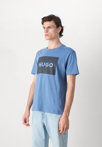 HUGO DULIVE - Potiskana majica - medium blue