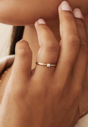 Isabel Bernard Bague - gold coloured