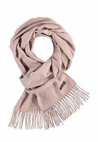 Lyserød tørklæde lavet af blødt stof, med en frynset ende og et lille mærke. Designet er løst og hænger elegant.