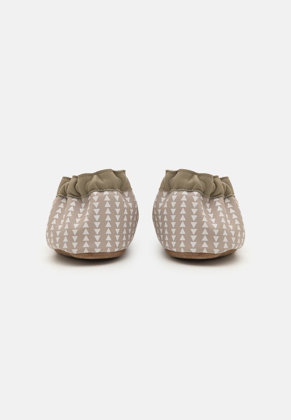 TOP PLACE UNISEX - First shoes - kaki2