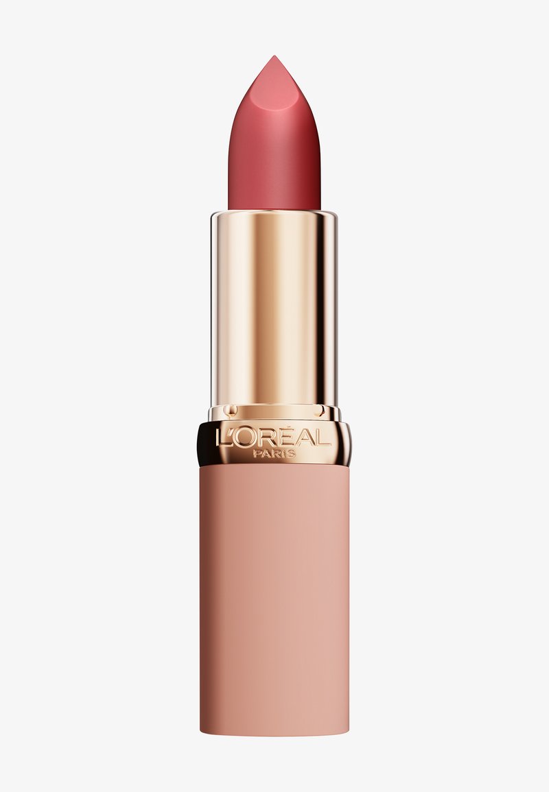 Matte roze lippenstift met goudkleurige en nude huls, L'Oréal Paris-logo op de gouden band, dop verwijderd om de volledige lippenstift te tonen.