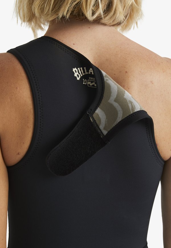 SOL SISTAH NATURAL - ÄRMELLOSER - Swimsuit - blk4