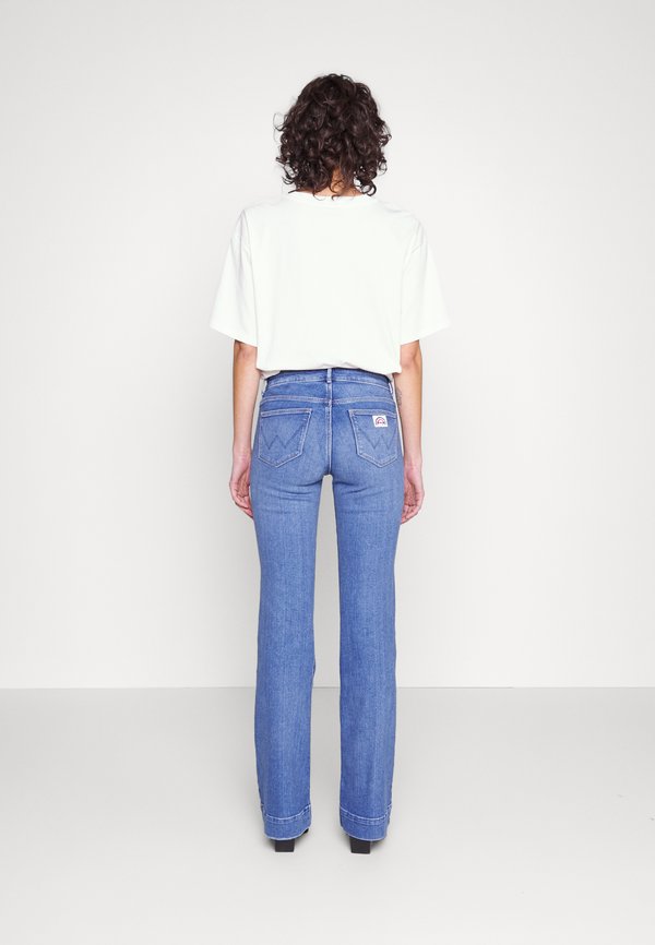 FLARE - Flared Jeans3