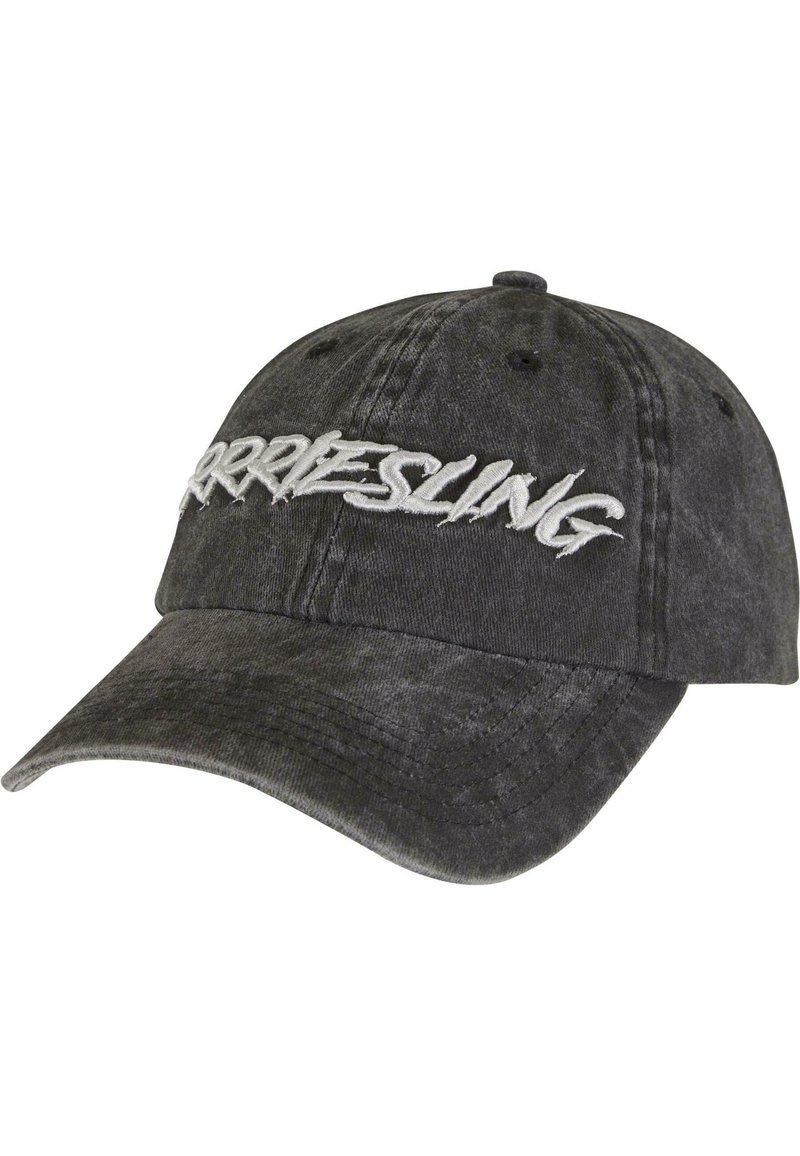 Melnas denima cepure ar izliekto vizieri, priekšpusē ar baltu izšuvumu. Mīksta tekstūra ar nedaudz nodiluma izskatu.