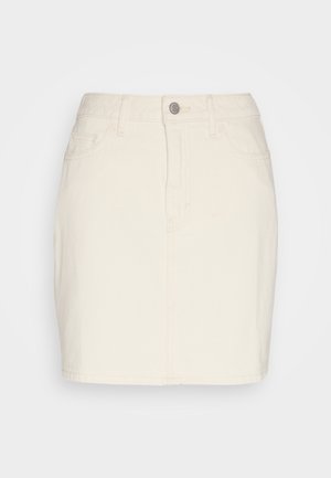 Mini-jupe en denim couleur crème avec fermeture à boutons et zip à l'avant, passants pour ceinture et deux poches avant.
