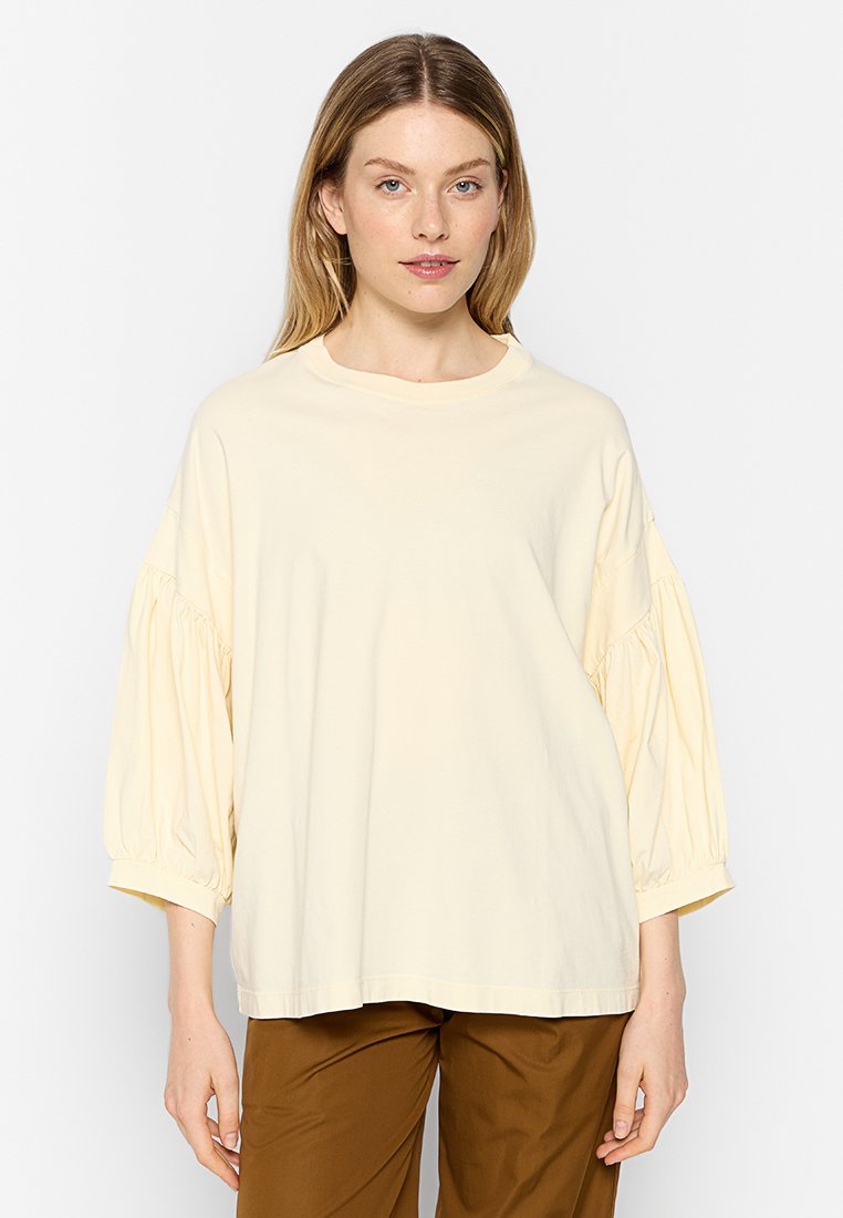 ASPESI Longsleeve lichtgeel ASPESI Longsleeve lichtgeel