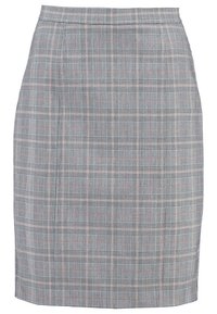 Szara ołówkowa spódnica w kratę, z subtelnymi czerwonymi akcentami, gładką teksturą i dopasowanym krojem. Posiada prostą linię dolną.