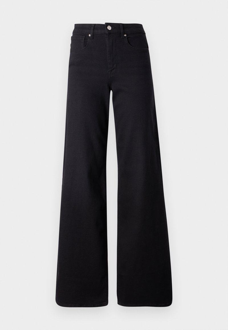 Jeans anchos negros de denim, con cierre de botón y cremallera, cinco bolsillos, y una textura suave con un acabado limpio.