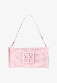 Δεν επιλέχθηκε, cradle pink