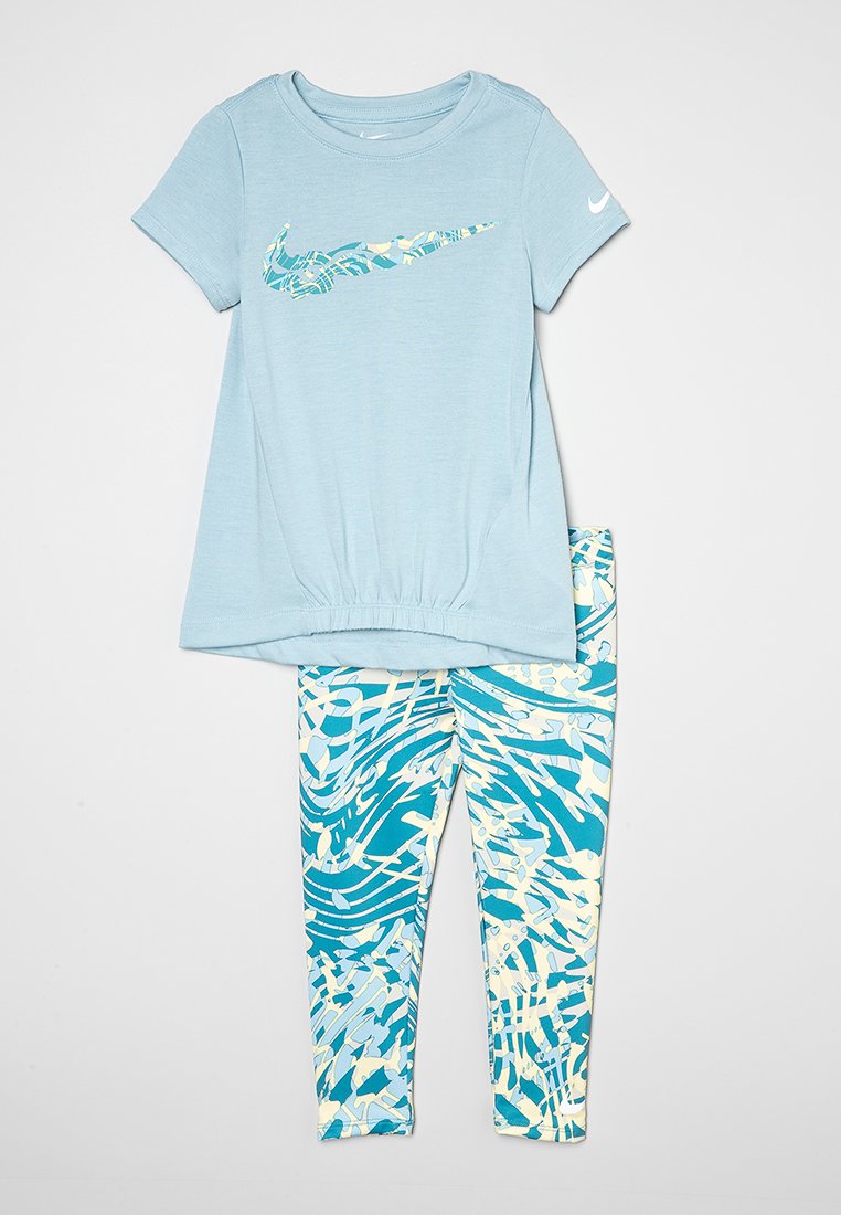 Nike Sportswear Sport T-shirt turquoise Nike Sportswear Sport T-shirt turquoise