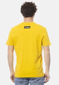 INVICTA T-shirt print - yellow