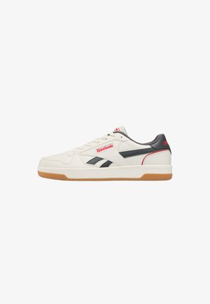 Reebok, REEBOK MATCH PRIME V2-WHITE . - Zapatillas para caminar - chalk almostblack vectorred