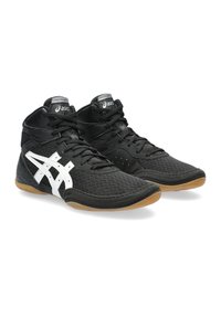 Scarpe sportive nere alte con una parte superiore in tessuto texturizzato, accenti bianchi del logo e una suola in gomma naturale. Lacci integrati nel design.