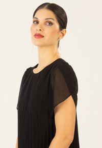 Apart Freizeitkleid - schwarz